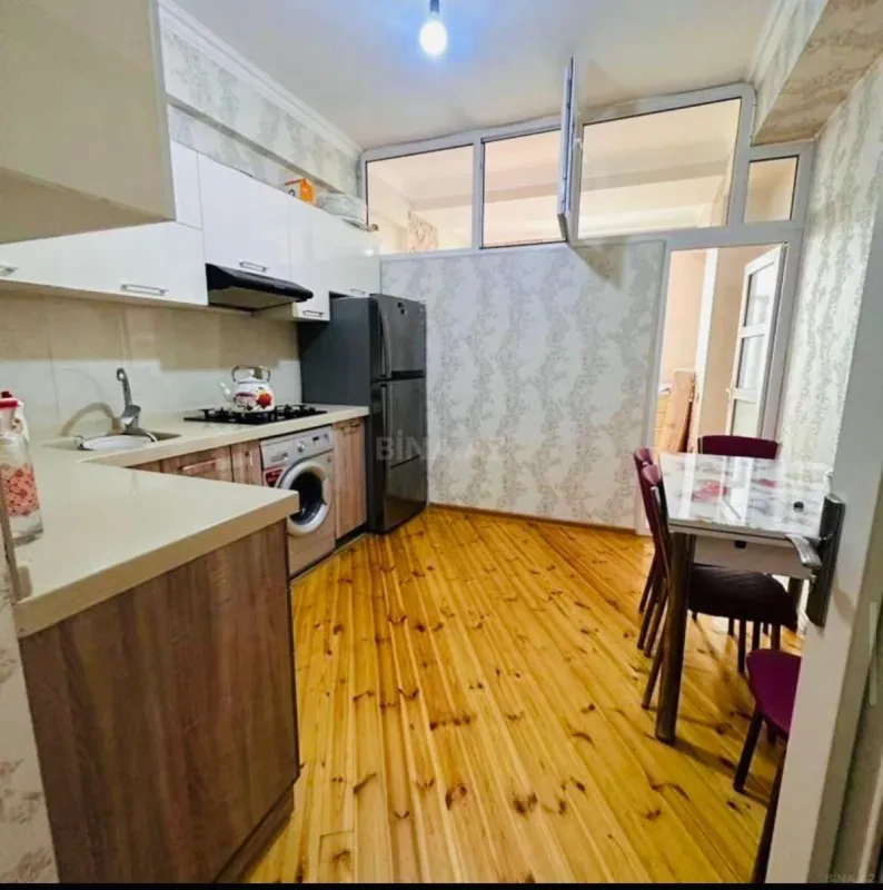 Satılır 3 otaqlı mənzil 101 m²