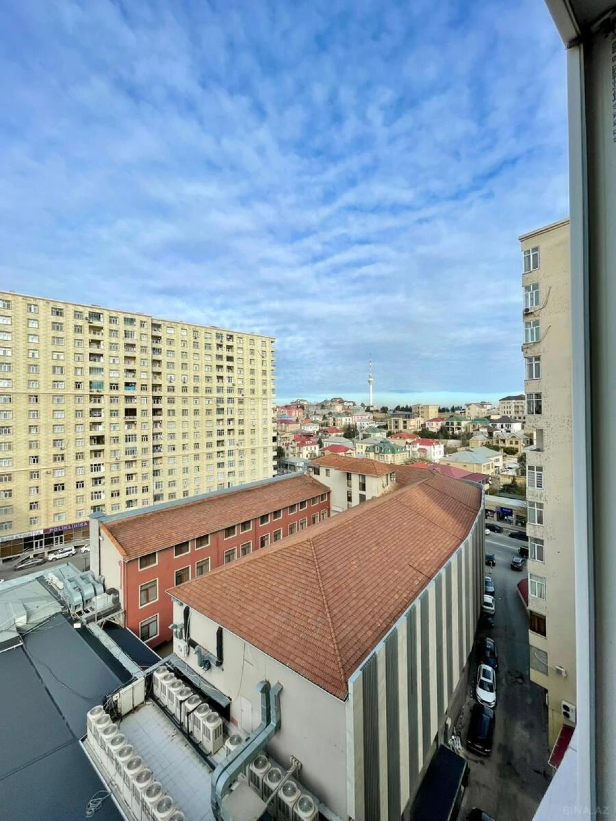 Satılır 3 otaqlı mənzil 101 m²