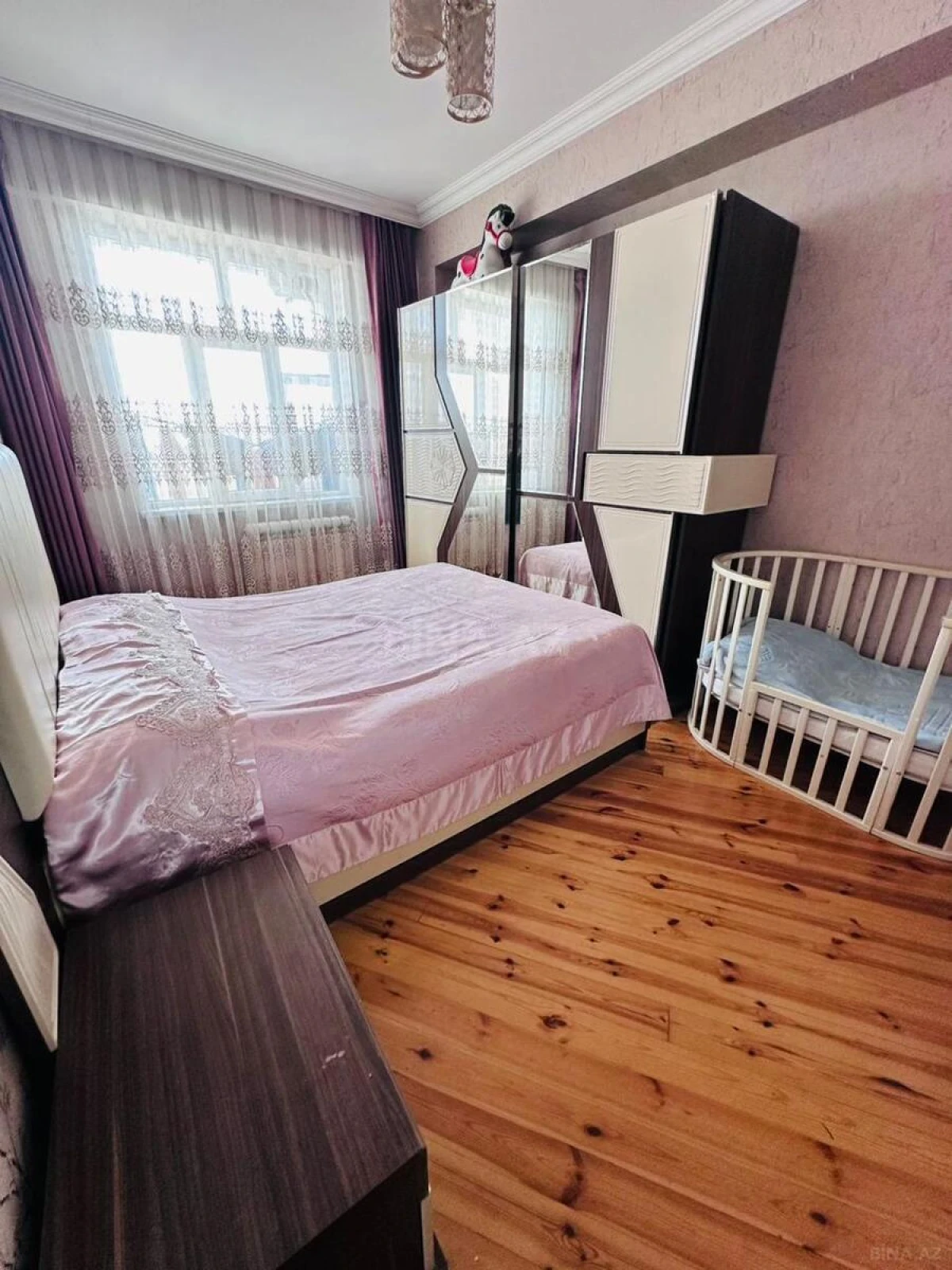 Satılır 3 otaqlı mənzil 101 m²