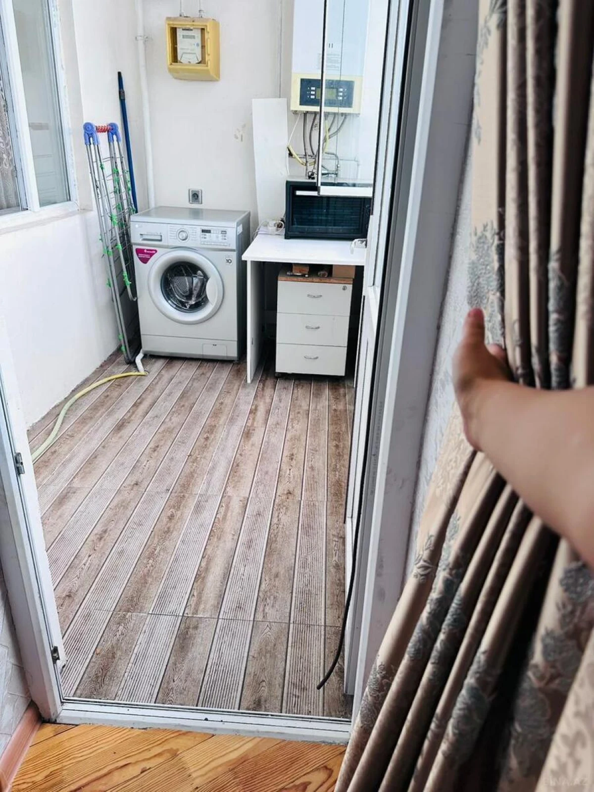 Satılır 3 otaqlı mənzil 101 m²