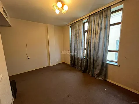 Kirayə verilir 1 otaqlı ofis 25 m²