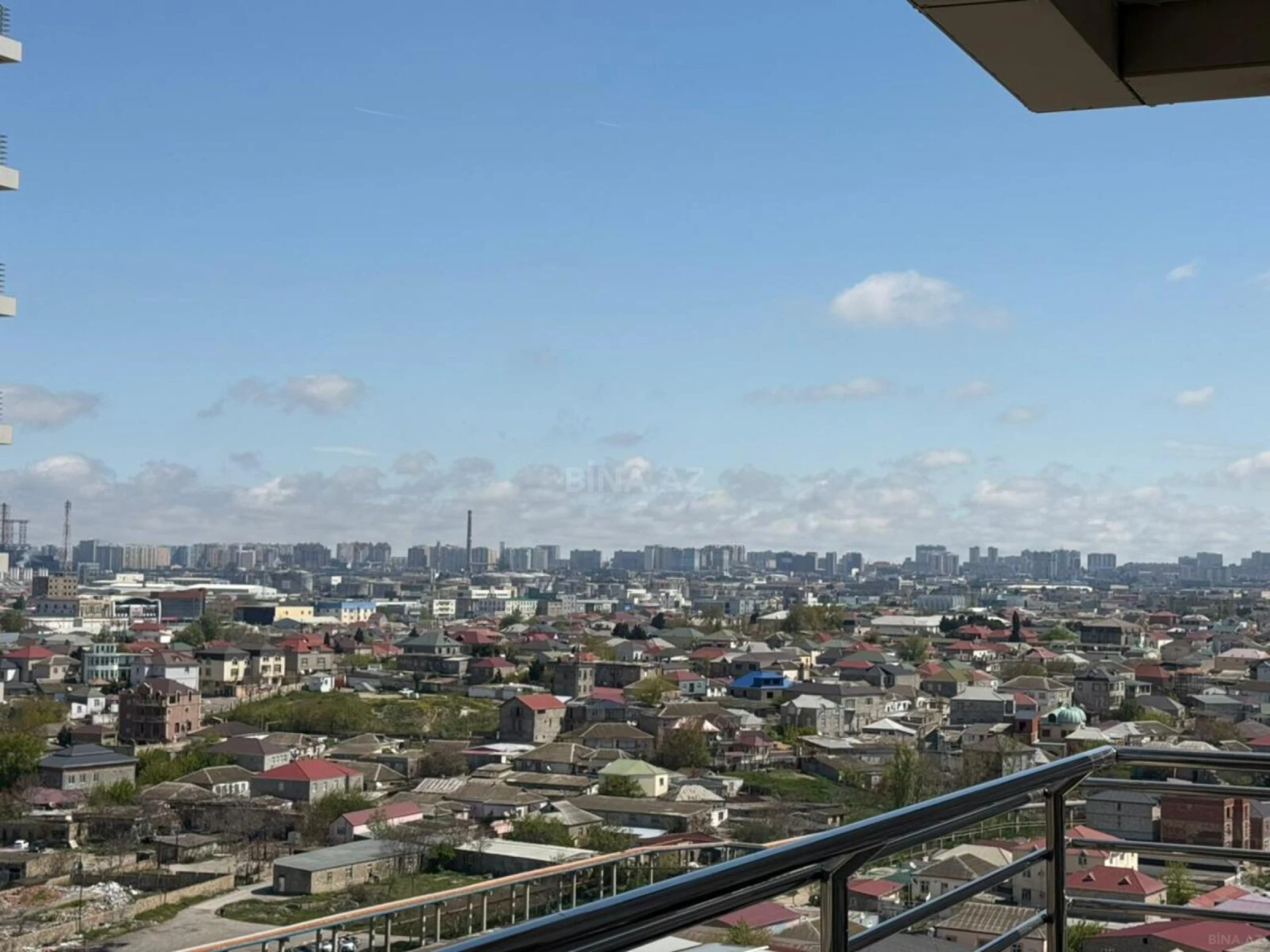 Satılır 3 otaqlı mənzil 157 m²