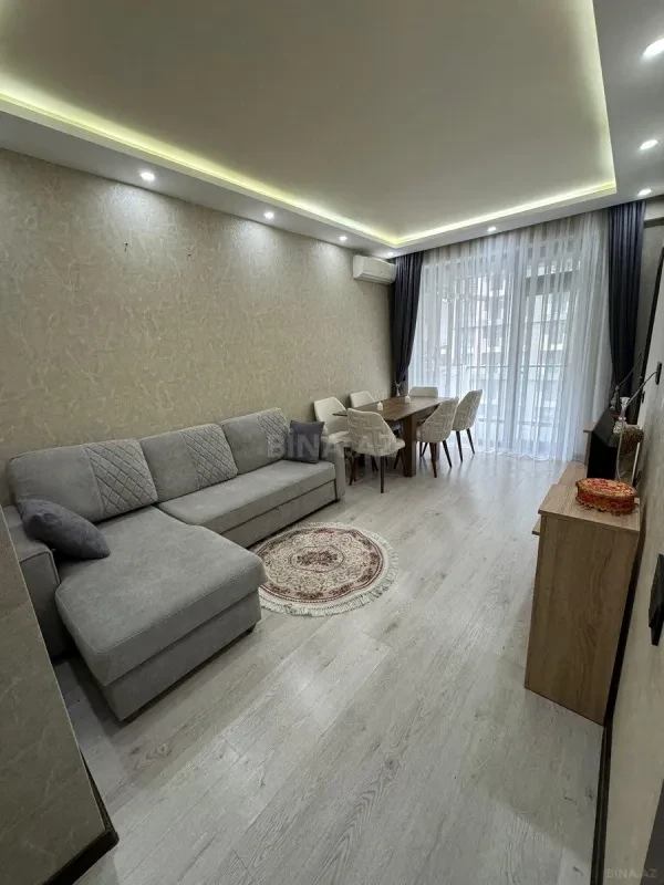 Kirayə verilir 2 otaqlı mənzil 60 m²