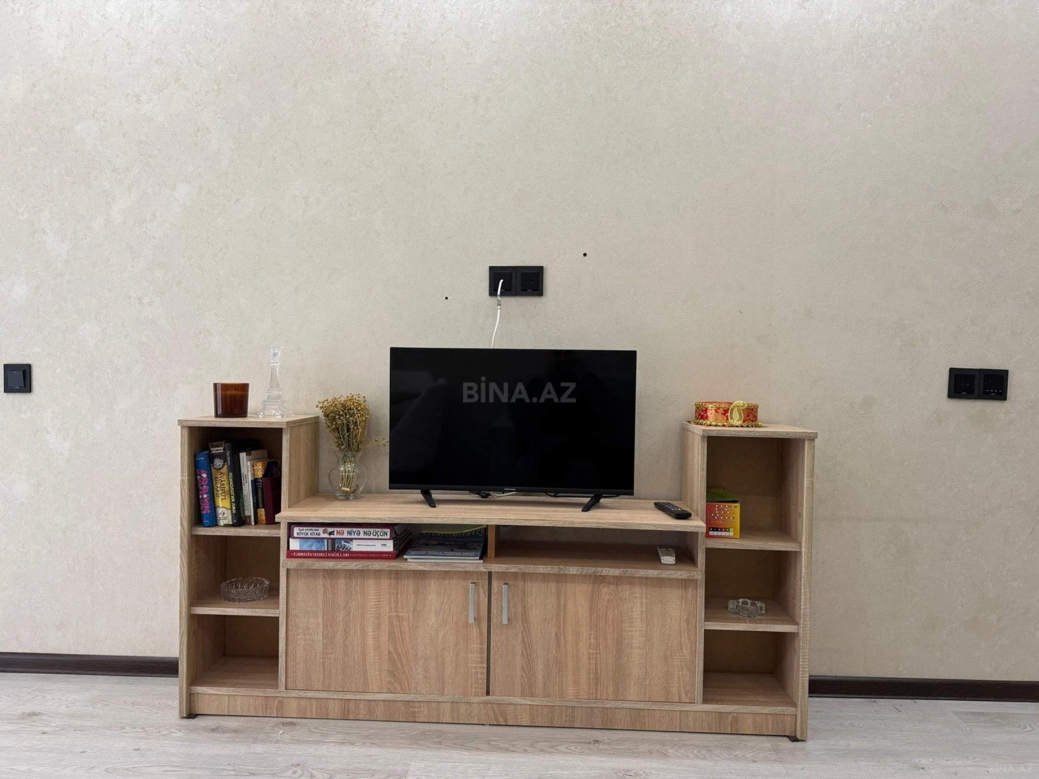 Kirayə verilir 2 otaqlı mənzil 60 m²