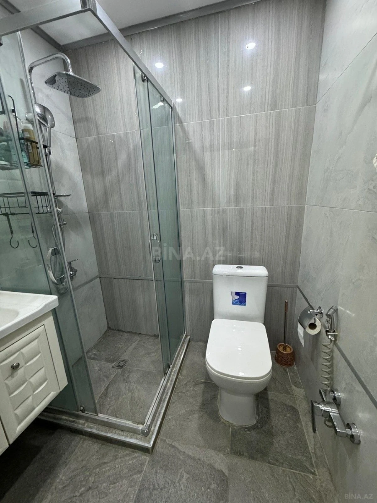 Kirayə verilir 2 otaqlı mənzil 60 m²
