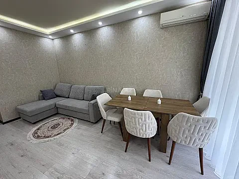 Kirayə verilir 2 otaqlı mənzil 60 m²
