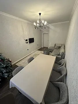 Satılır 2 otaqlı mənzil 80 m²