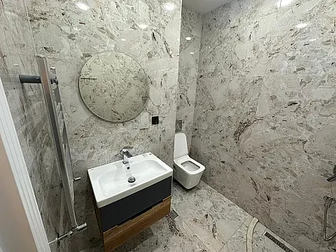 Satılır 2 otaqlı mənzil 80 m²