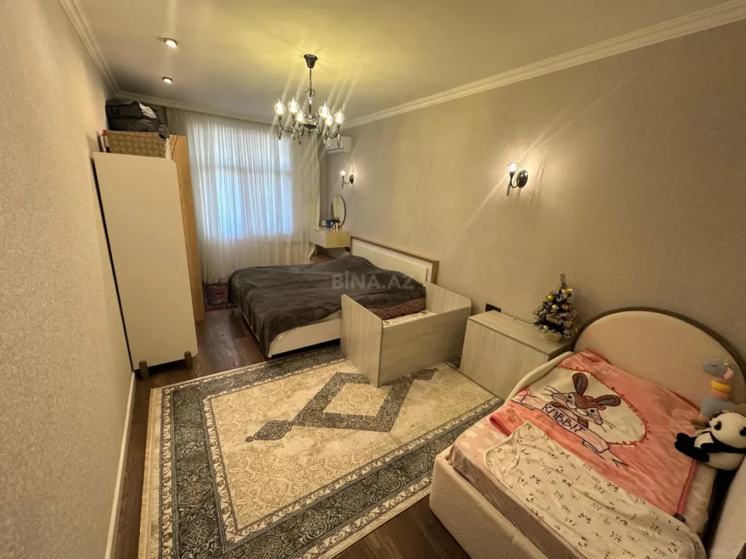 Satılır 2 otaqlı mənzil 80 m²