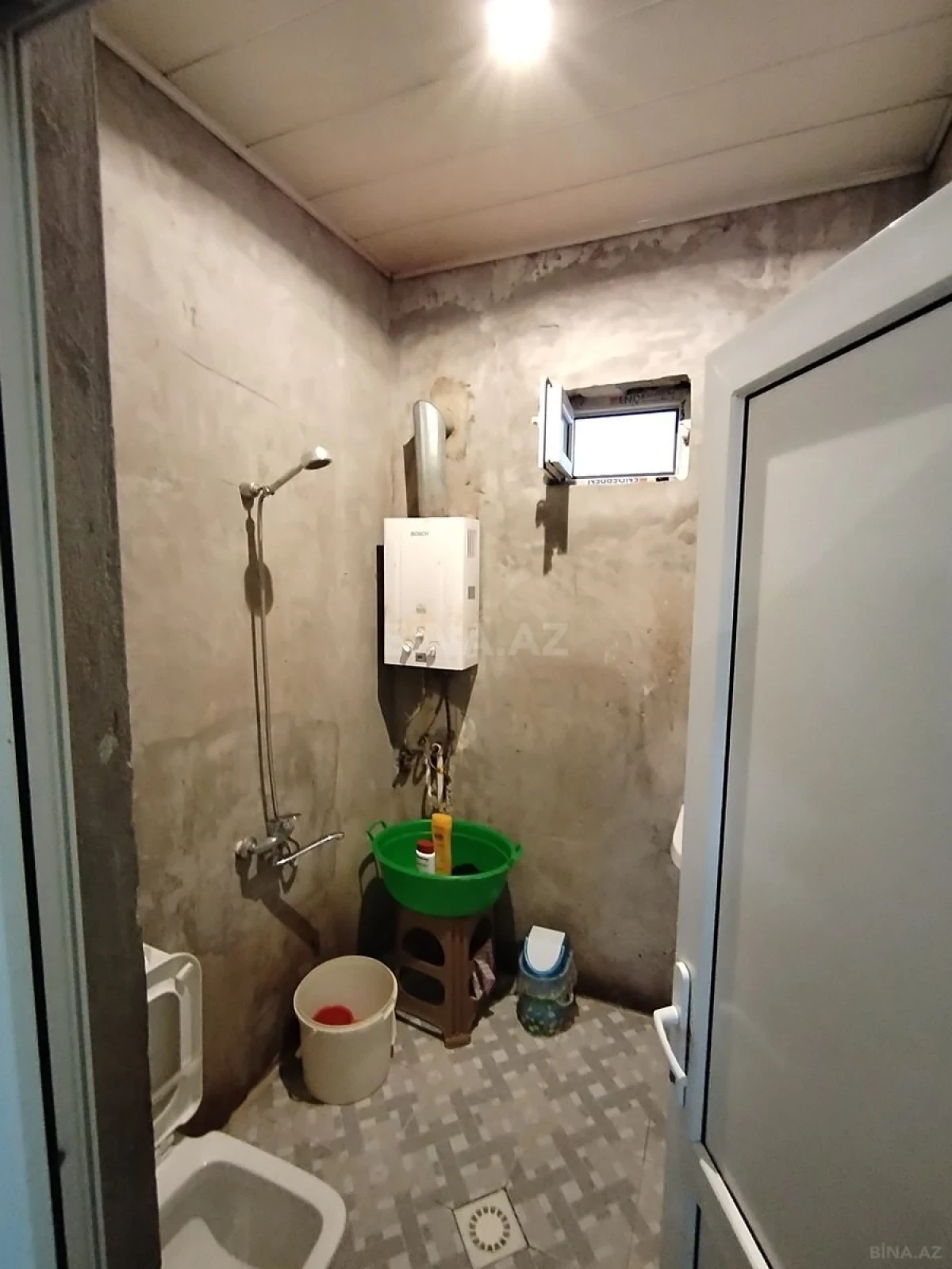 Satılır 5 otaqlı həyət evi 250 m²