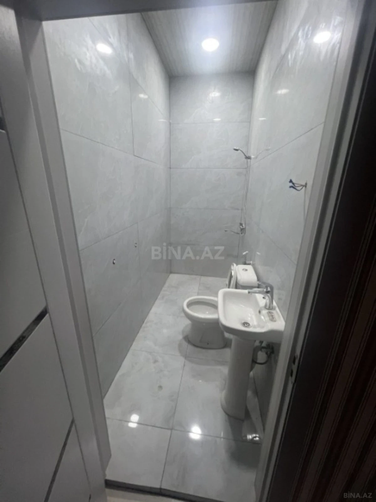 Satılır 2 otaqlı mənzil 51 m²