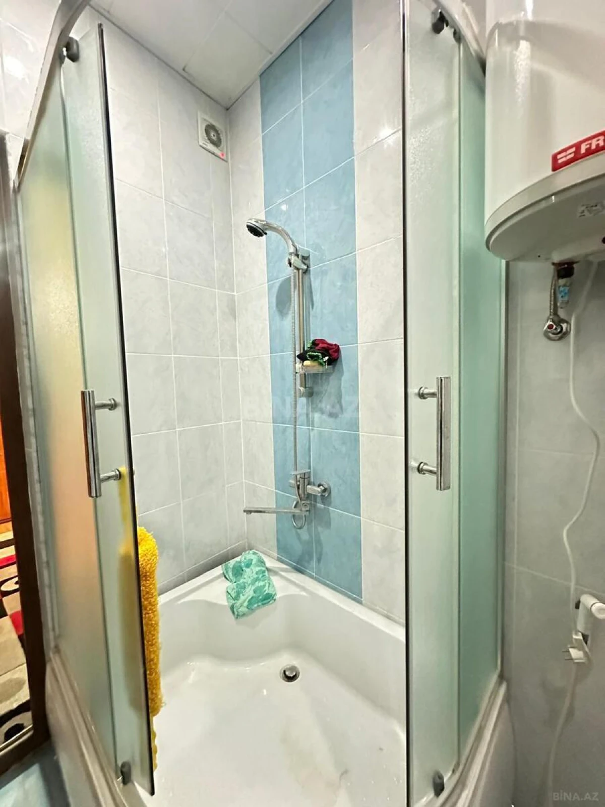 Satılır 2 otaqlı mənzil 70 m²