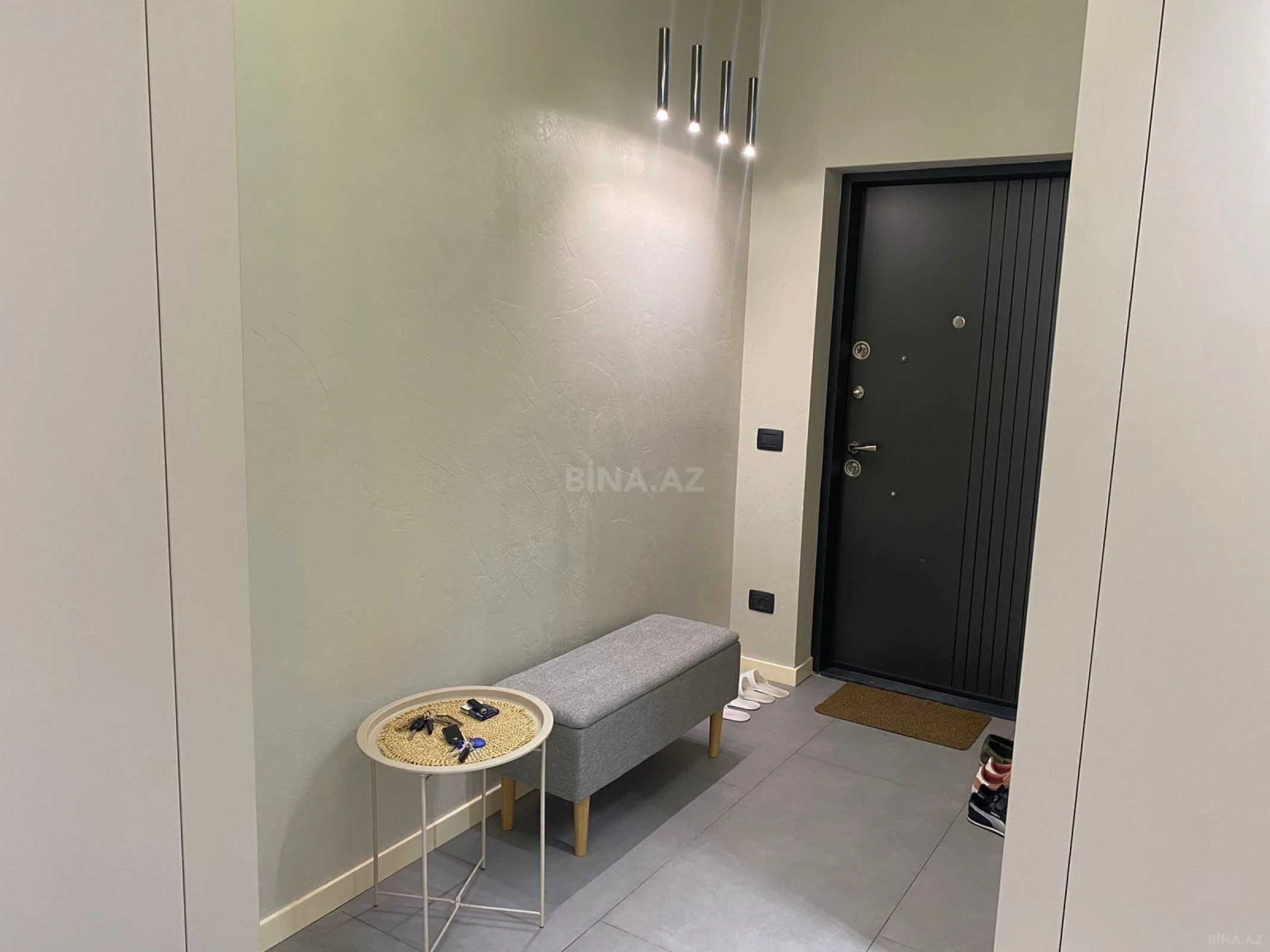 Kirayə verilir 2 otaqlı mənzil 70 m²