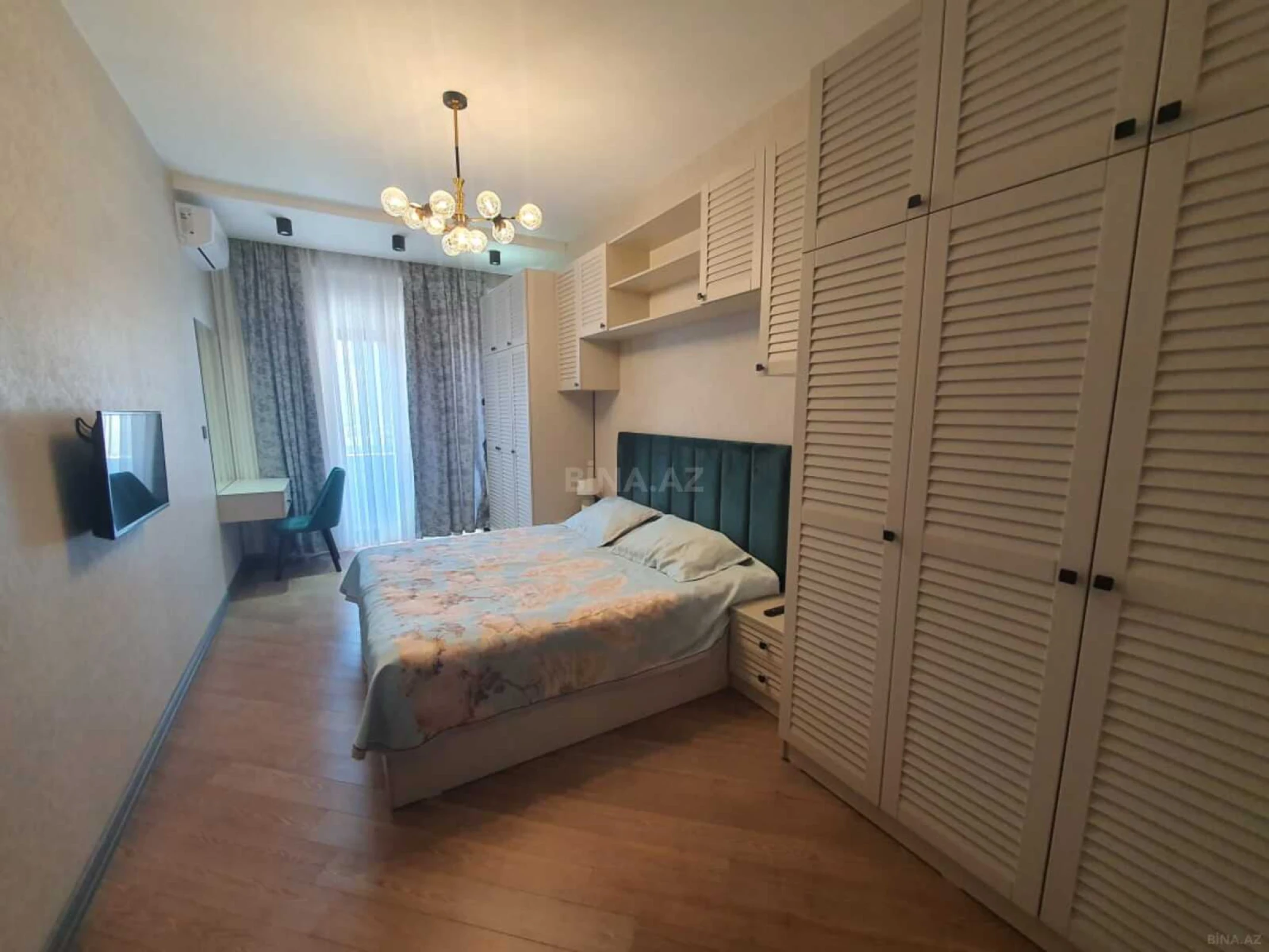 Kirayə verilir 2 otaqlı mənzil 70 m²