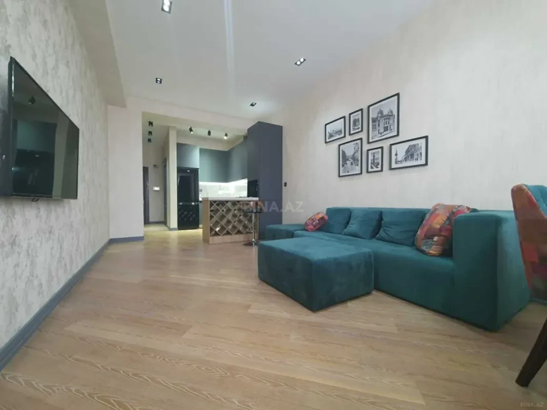 Kirayə verilir 2 otaqlı mənzil 70 m²
