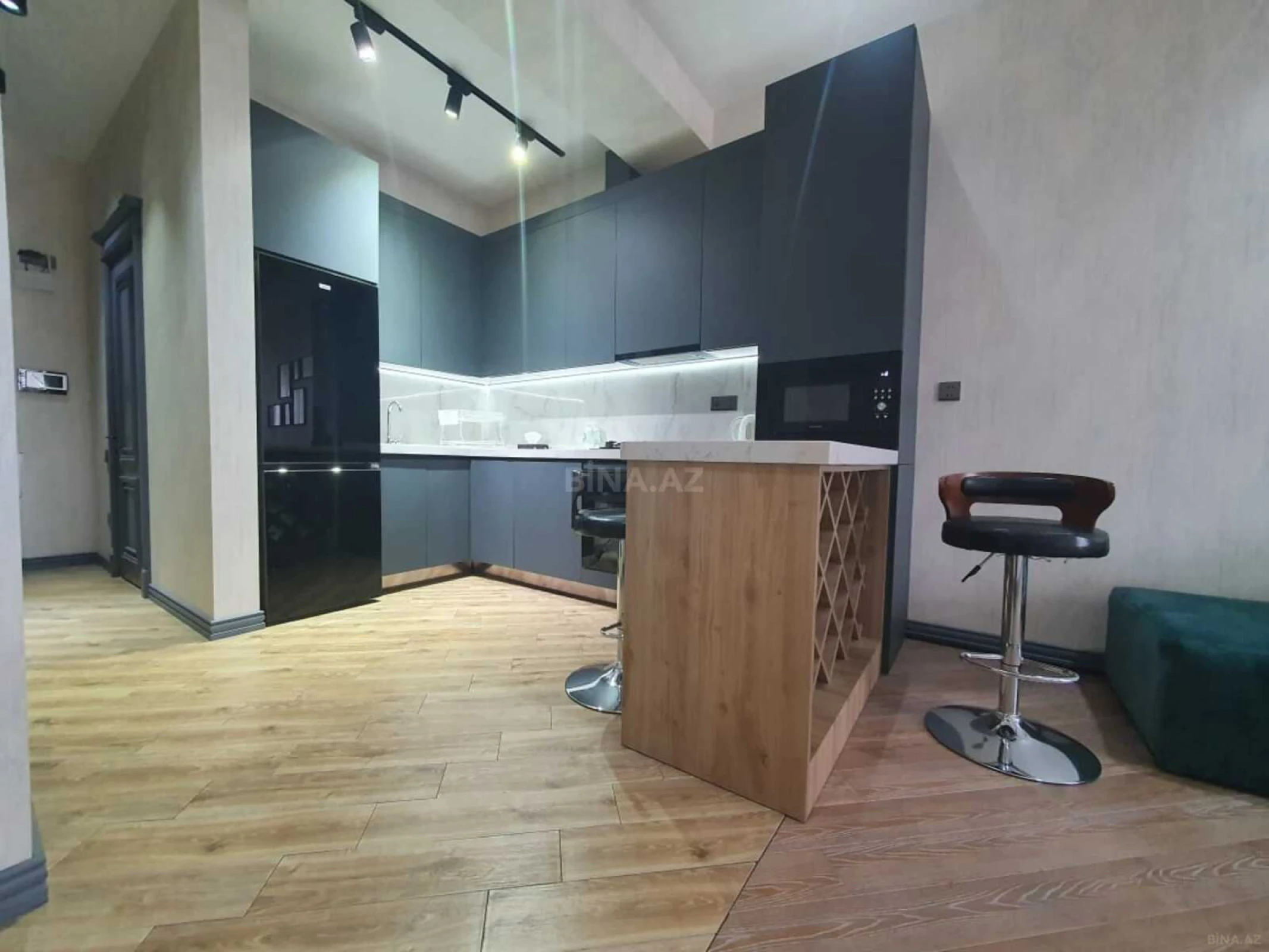 Kirayə verilir 2 otaqlı mənzil 70 m²