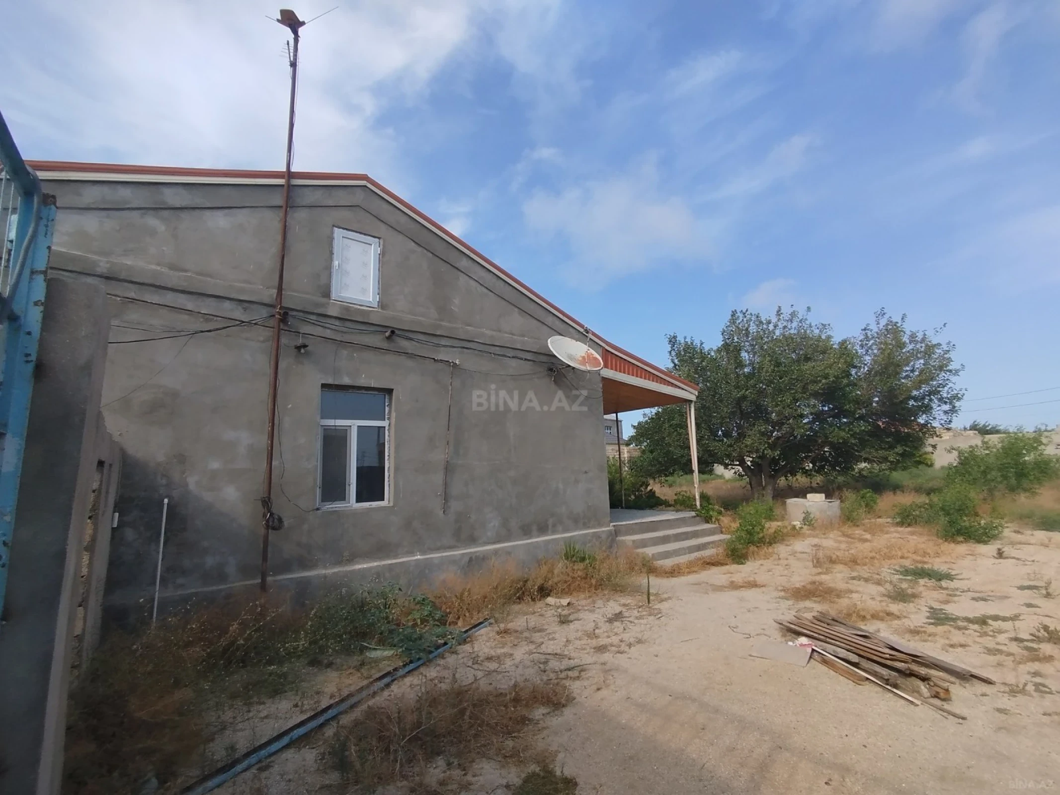Satılır 3 otaqlı həyət evi 160 m²