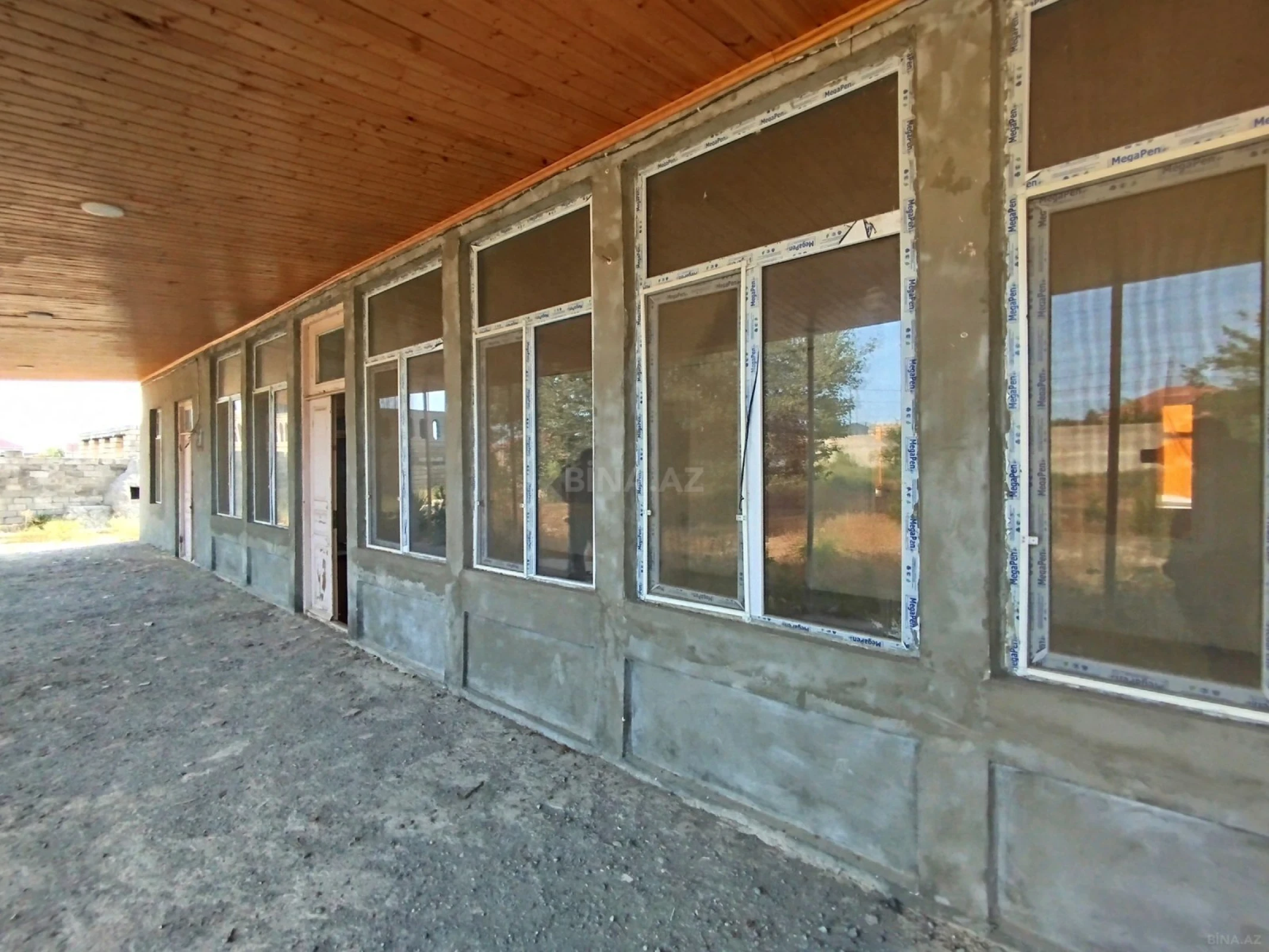 Satılır 3 otaqlı həyət evi 160 m²