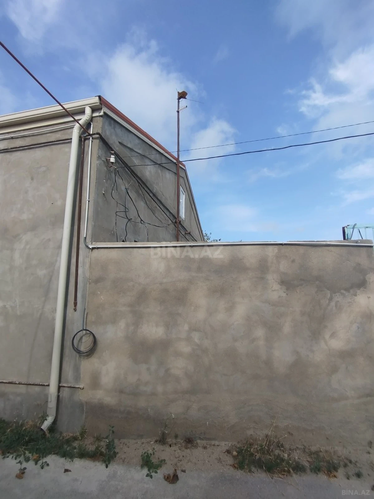 Satılır 3 otaqlı həyət evi 160 m²