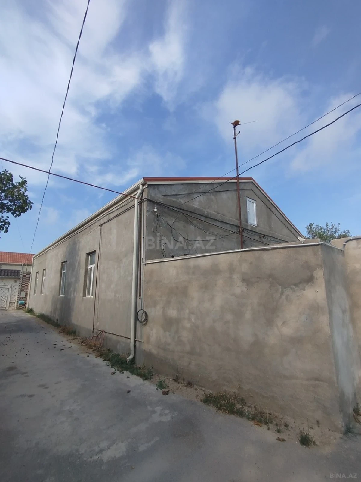 Satılır 3 otaqlı həyət evi 160 m²