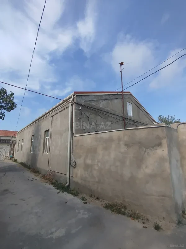 Satılır 3 otaqlı həyət evi 160 m²