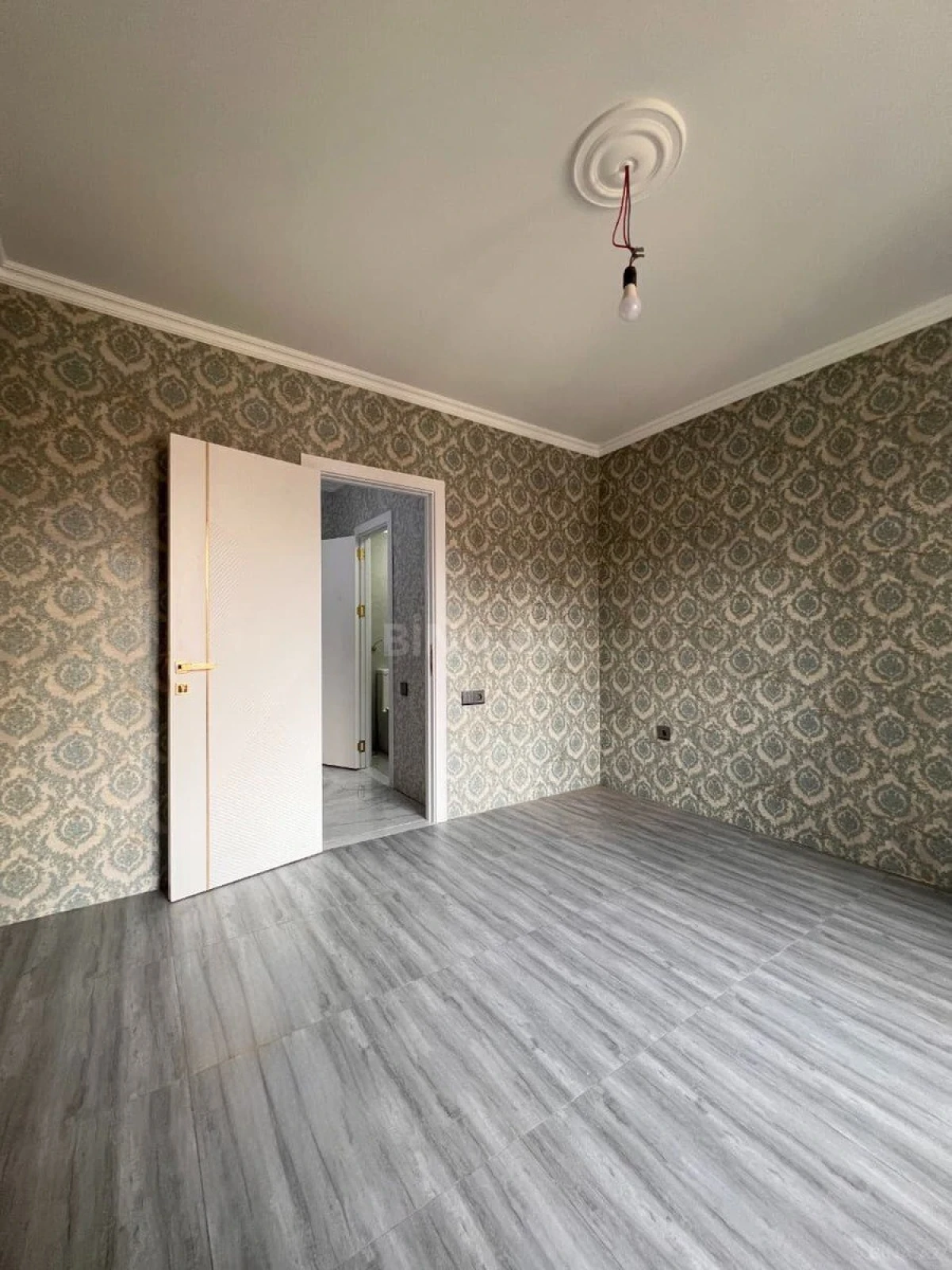 Satılır 1 otaqlı mənzil 30 m²