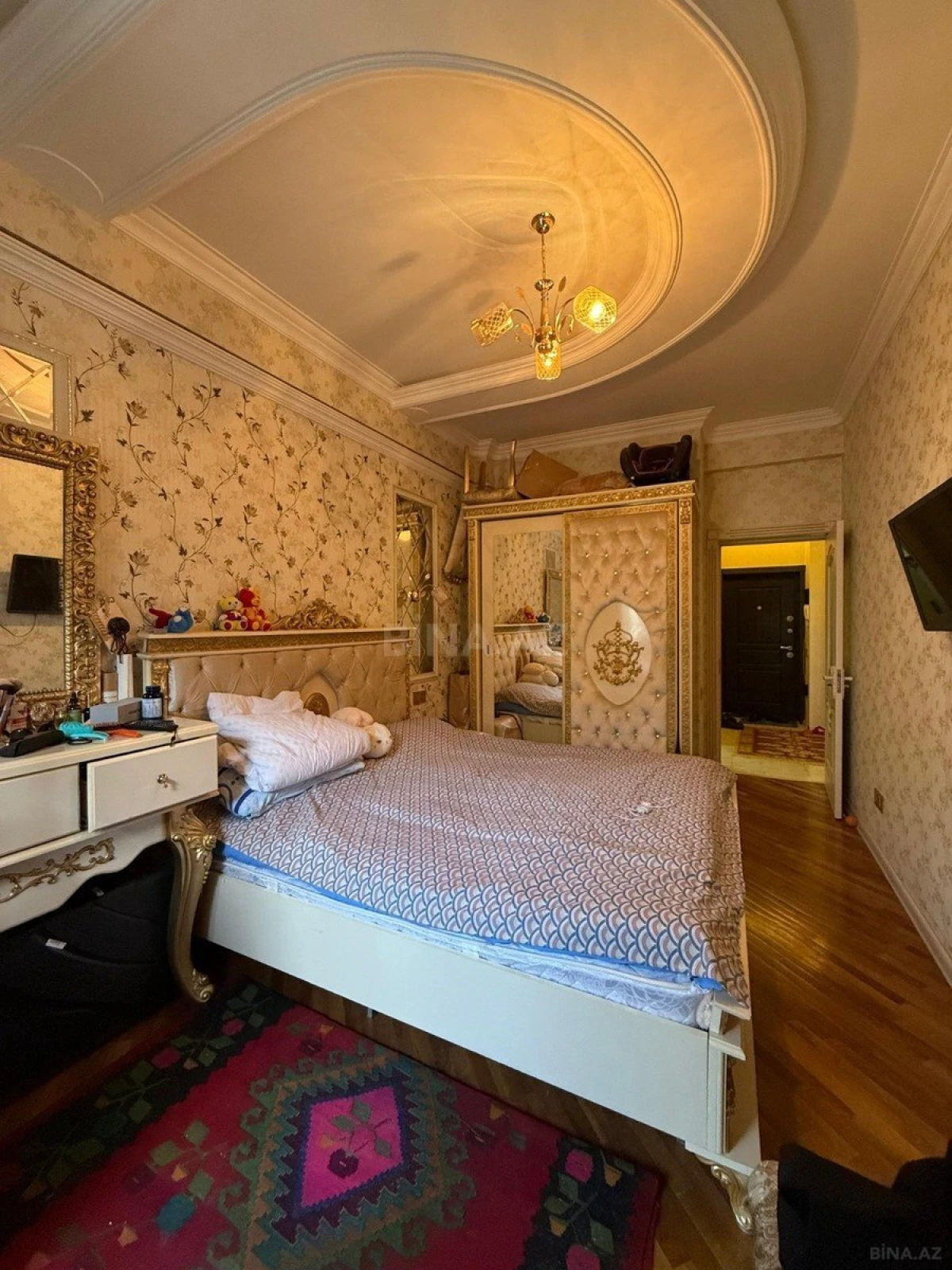 Satılır 2 otaqlı mənzil 78 m²