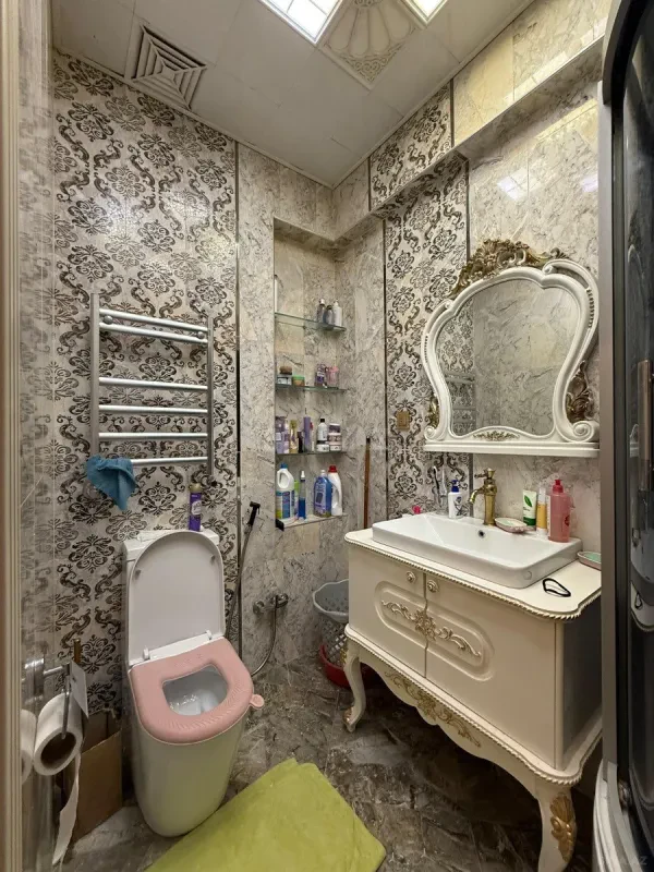 Satılır 2 otaqlı mənzil 78 m²