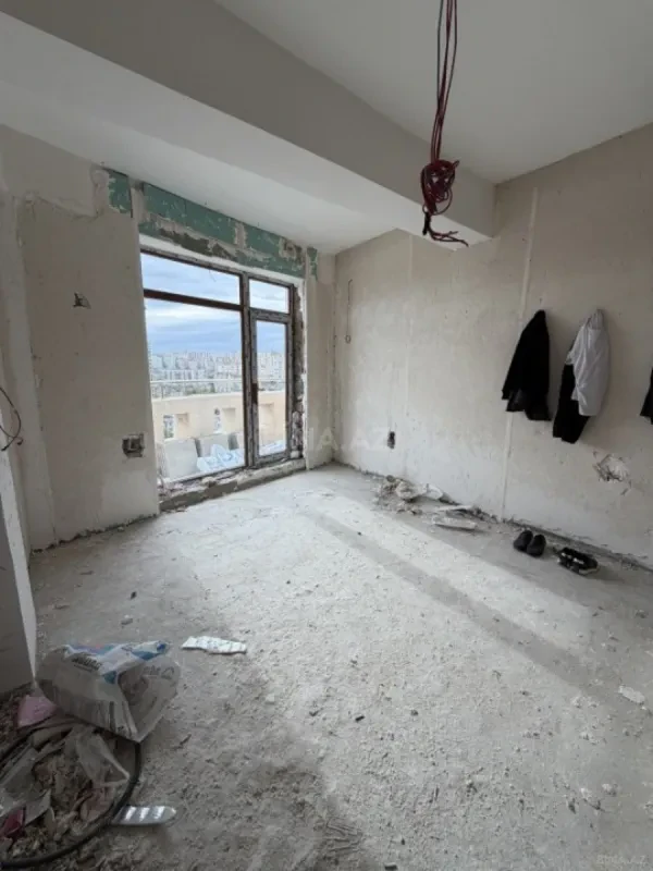 Satılır 3 otaqlı mənzil 125 m²