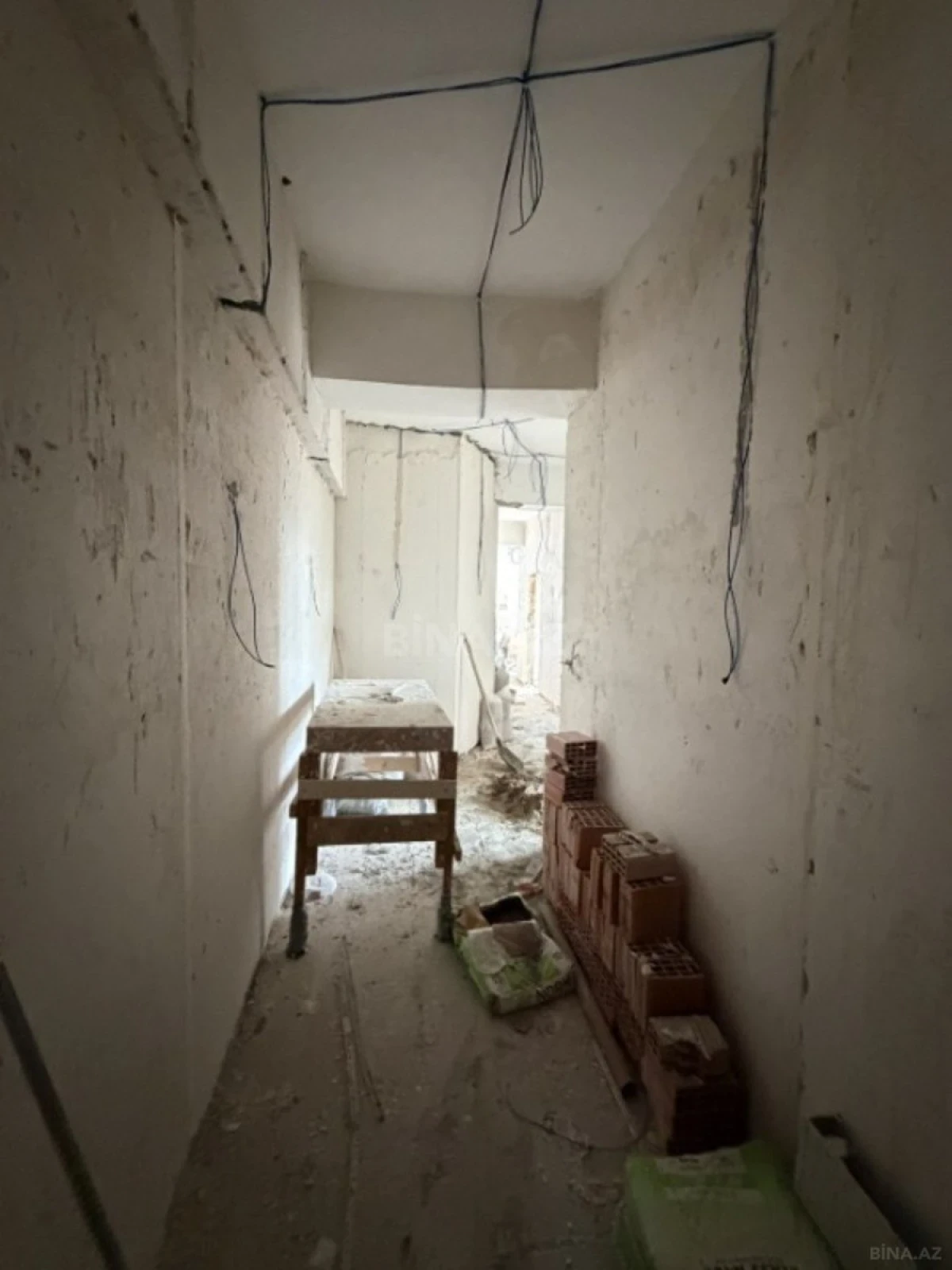 Satılır 3 otaqlı mənzil 125 m²