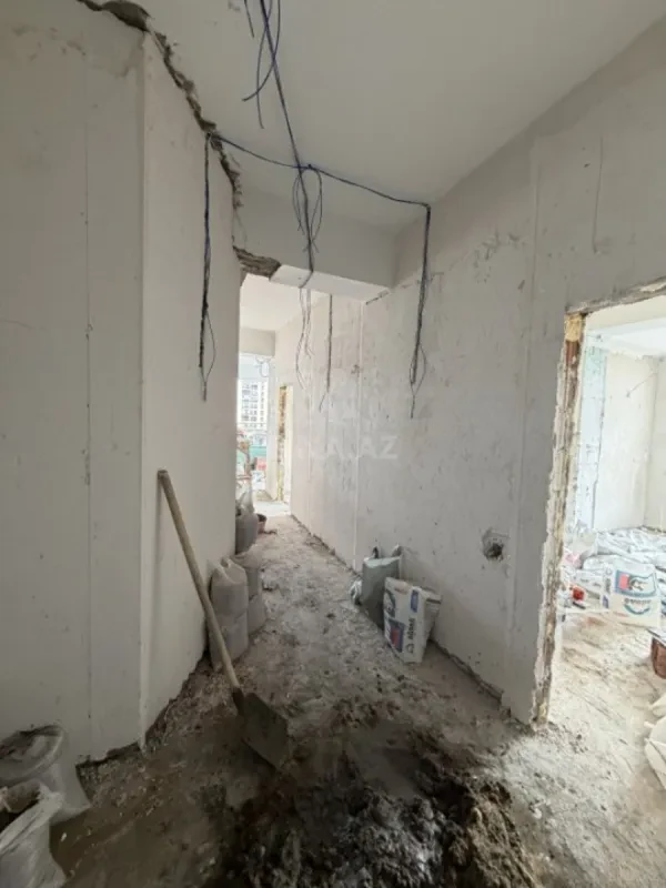 Satılır 3 otaqlı mənzil 125 m²