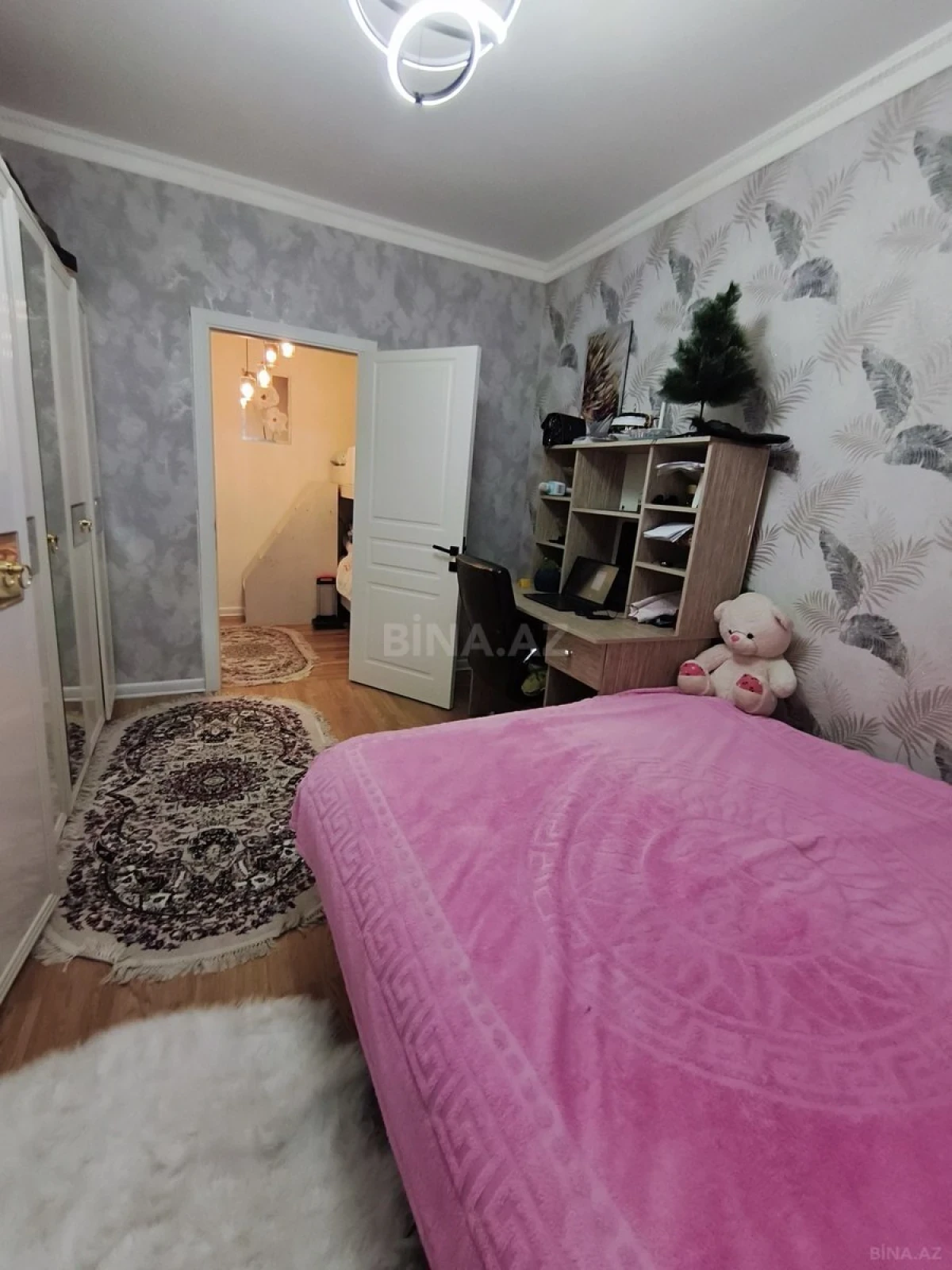Satılır 2 otaqlı mənzil 70 m²