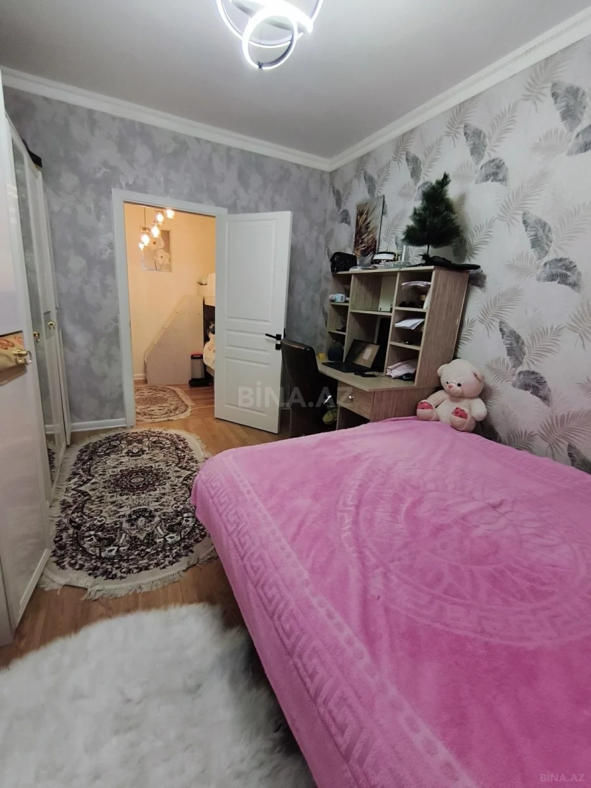 Satılır 2 otaqlı mənzil 70 m²