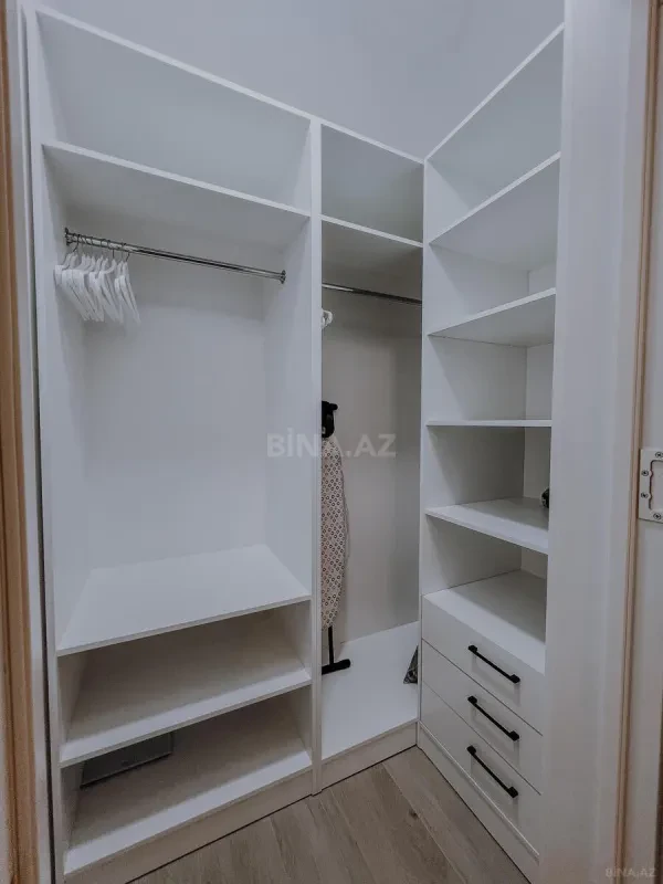 Kirayə verilir 2 otaqlı mənzil 71 m²