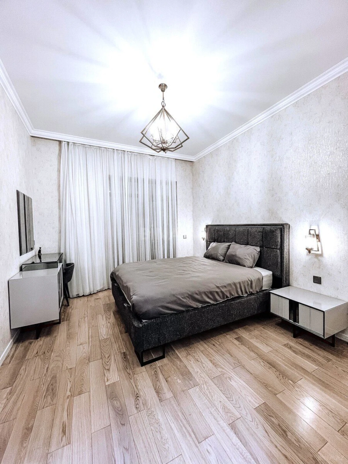 Kirayə verilir 2 otaqlı mənzil 71 m²