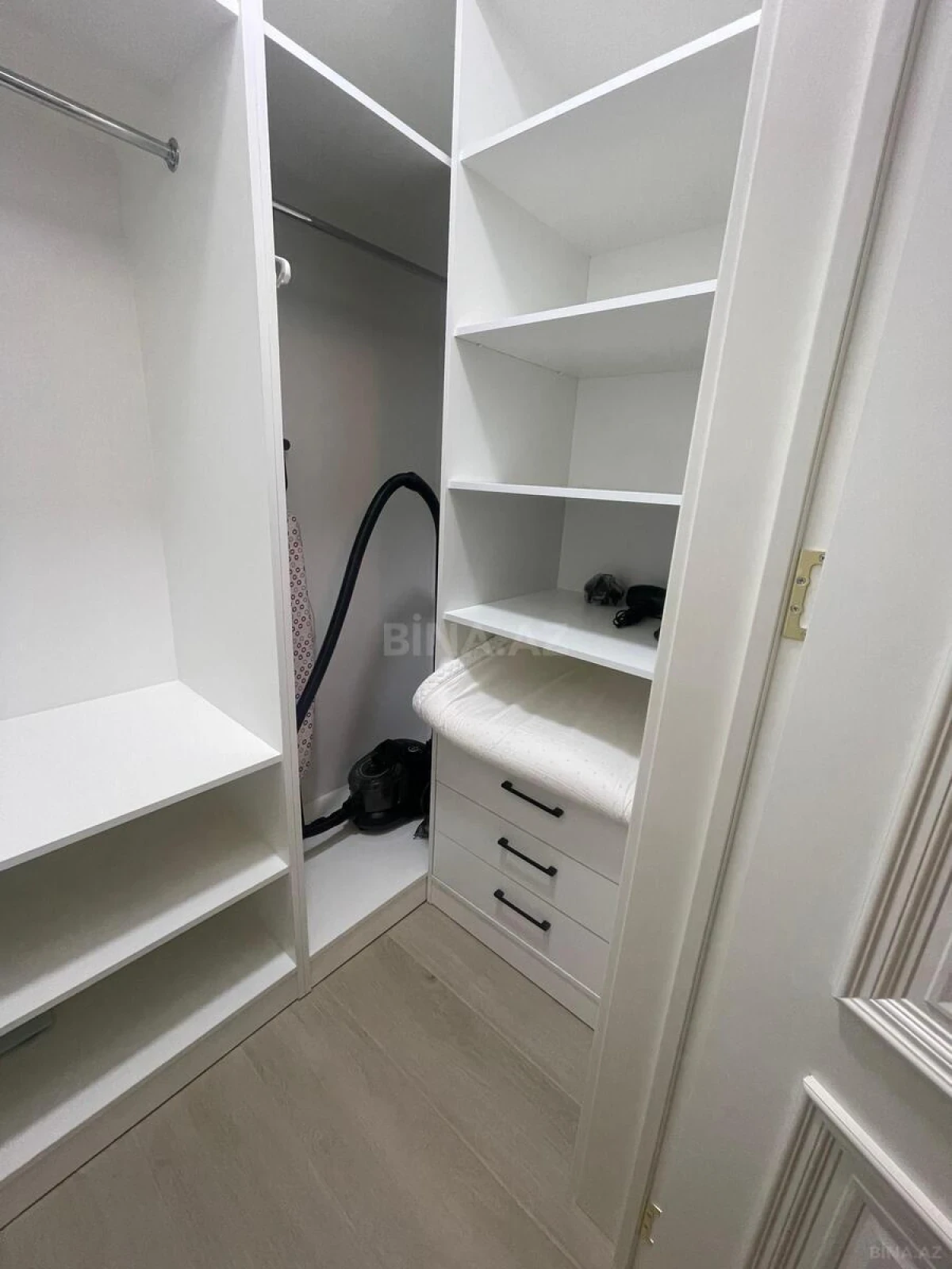 Kirayə verilir 2 otaqlı mənzil 71 m²