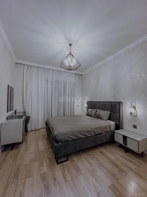 Kirayə verilir 2 otaqlı mənzil 71 m²