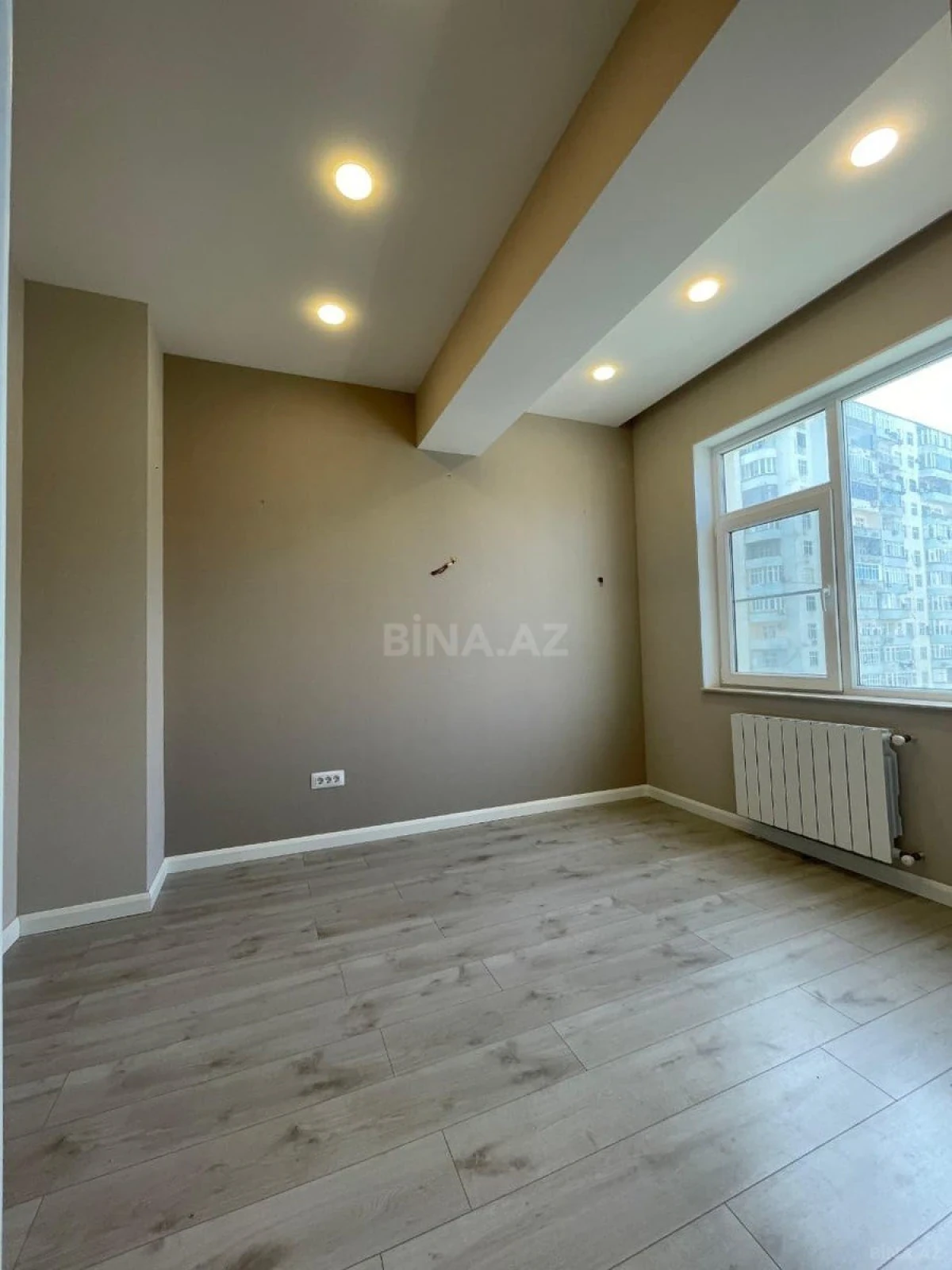 Satılır 3 otaqlı mənzil 90 m²