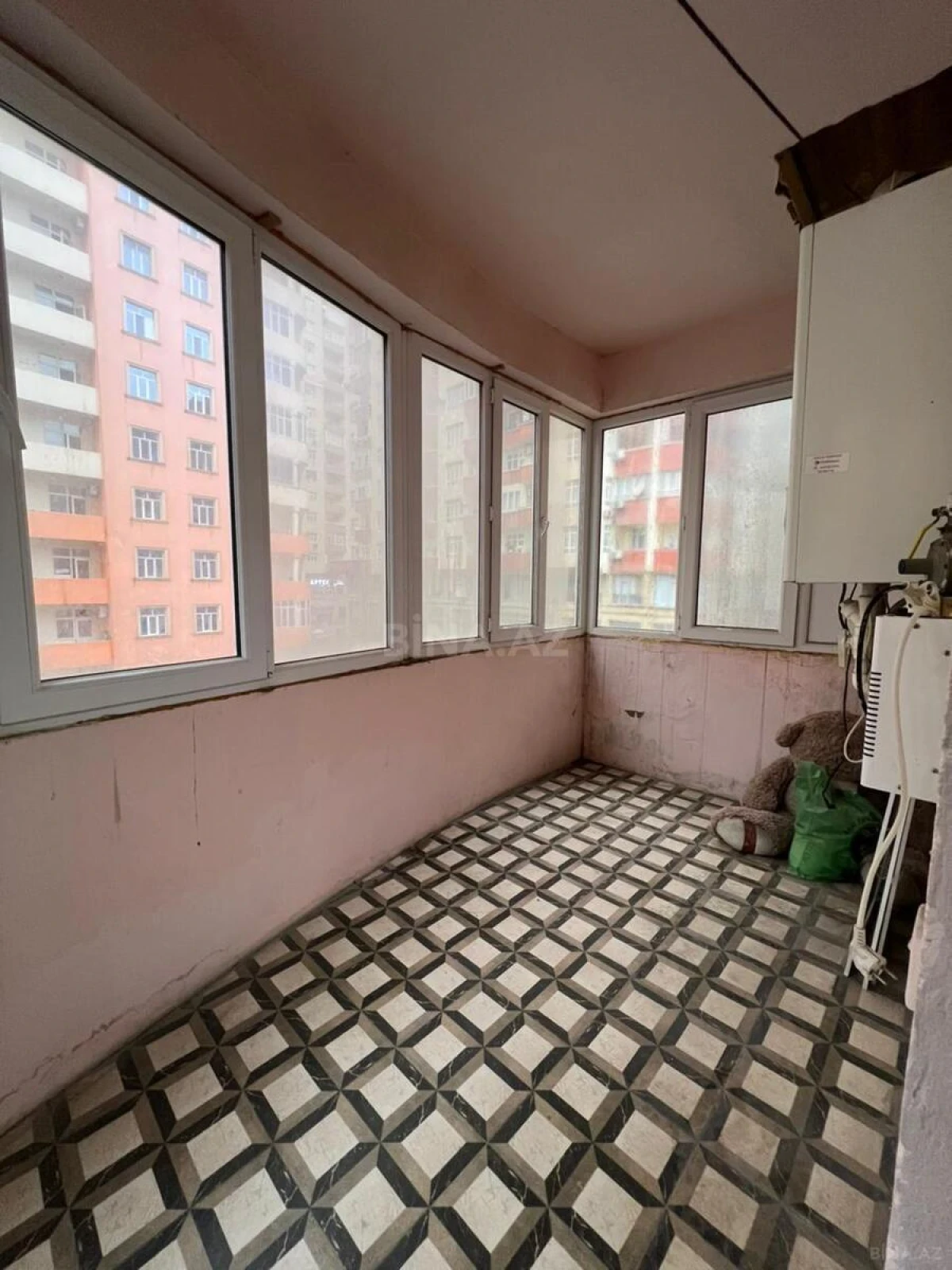Satılır 2 otaqlı mənzil 80 m²
