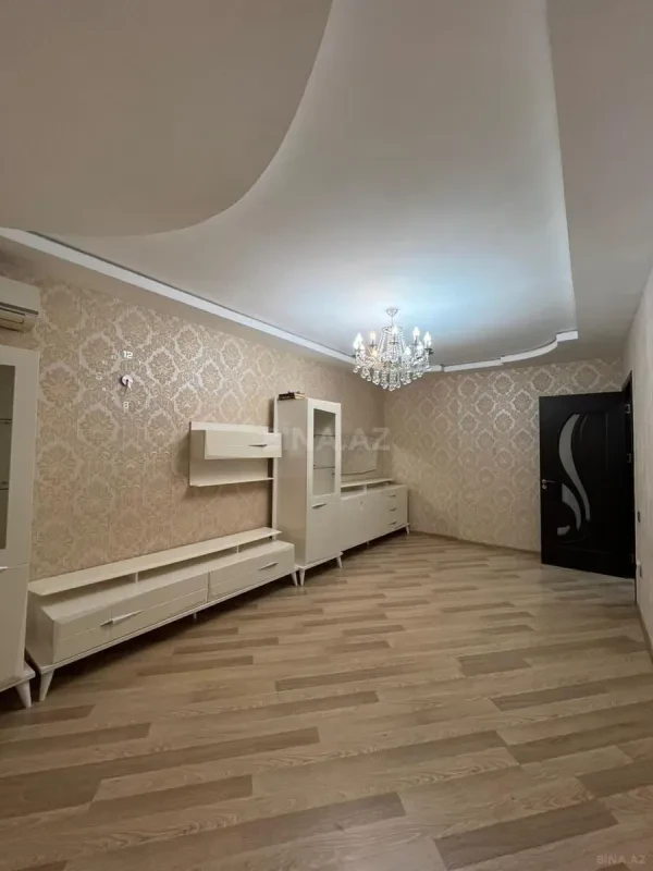 Satılır 2 otaqlı mənzil 80 m²