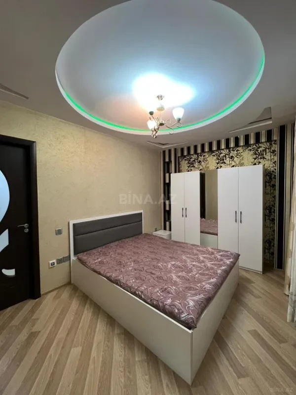 Satılır 2 otaqlı mənzil 80 m²
