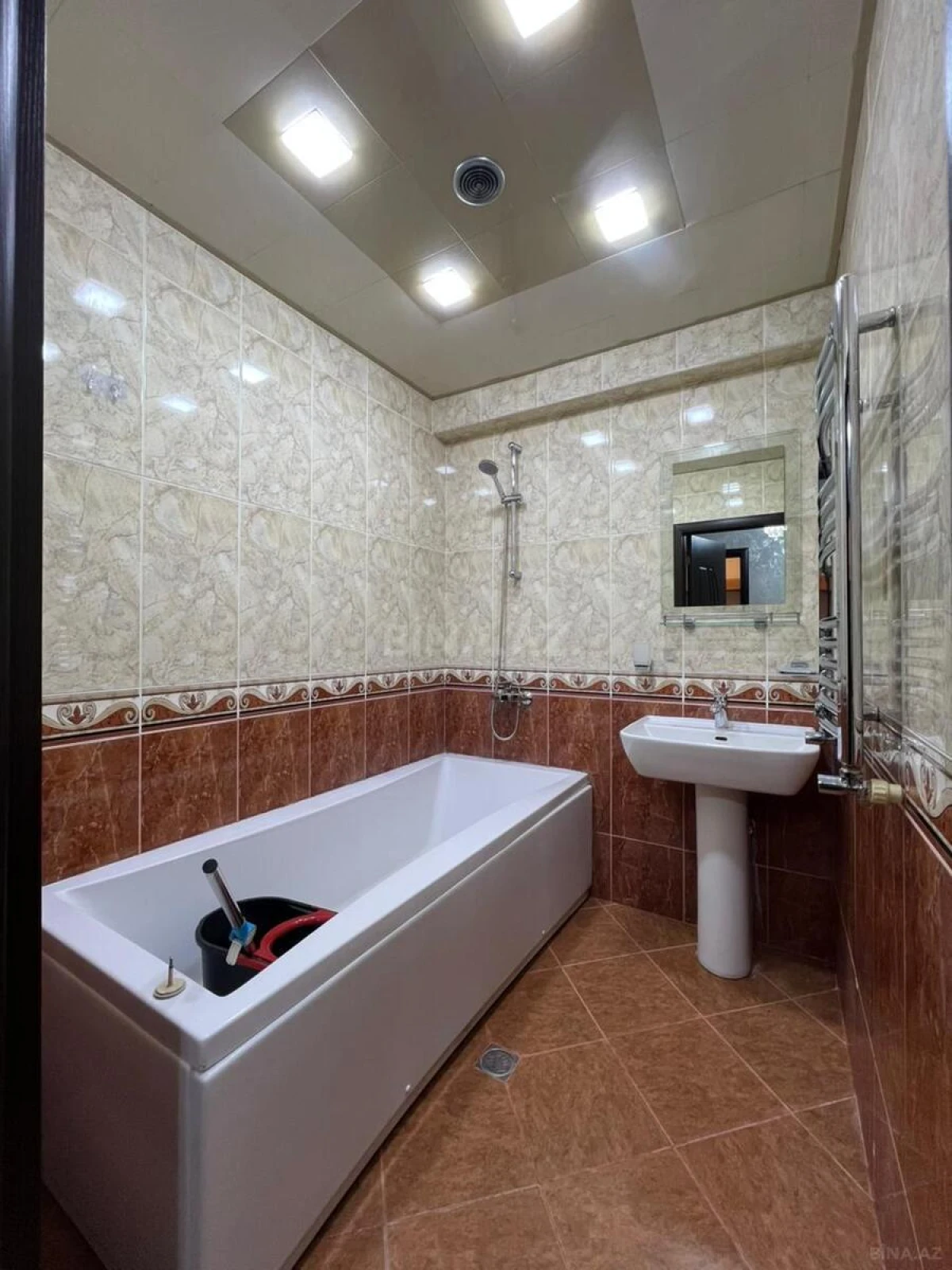 Satılır 2 otaqlı mənzil 80 m²