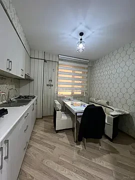 Satılır 2 otaqlı mənzil 80 m²