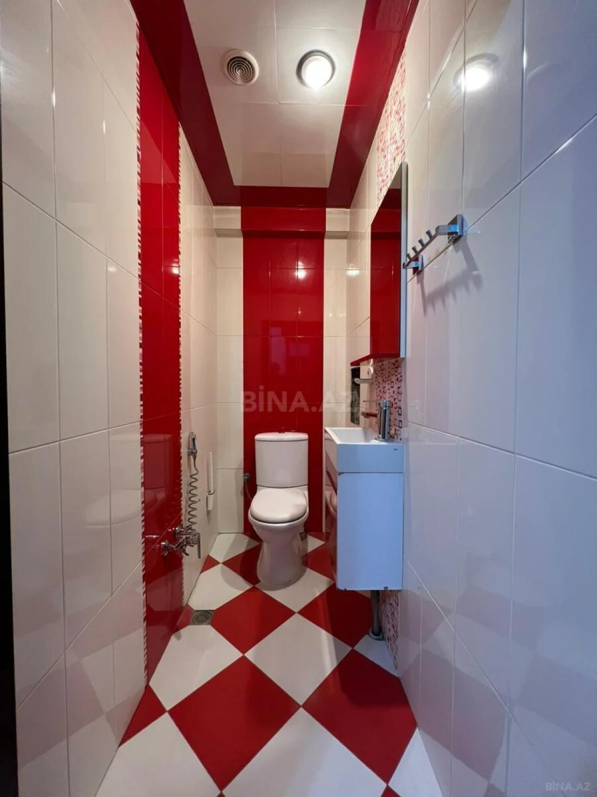 Satılır 2 otaqlı mənzil 80 m²