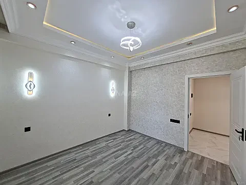 Satılır 3 otaqlı mənzil 83 m²