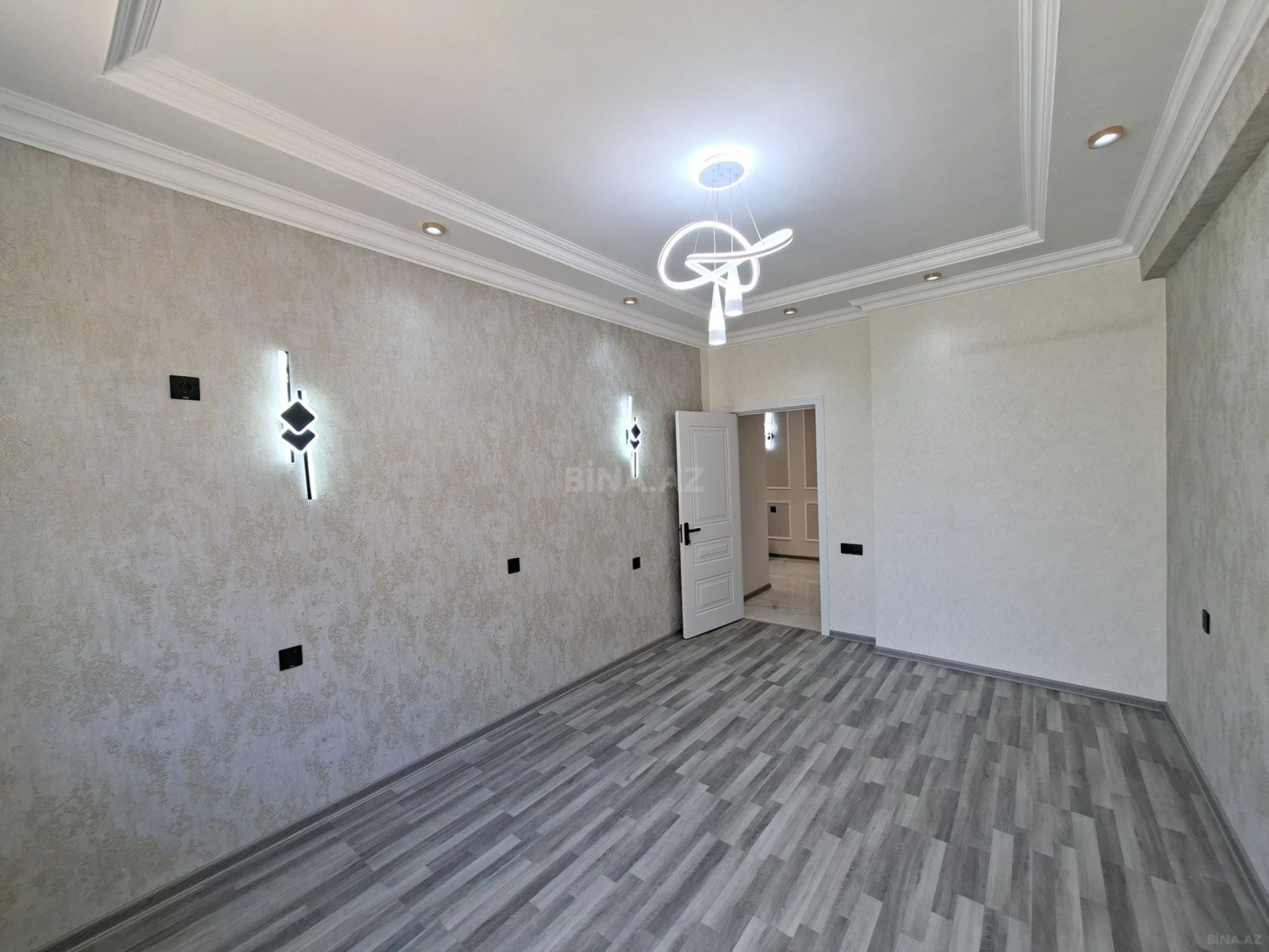 Satılır 3 otaqlı mənzil 83 m²