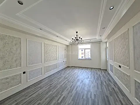 Satılır 3 otaqlı mənzil 83 m²