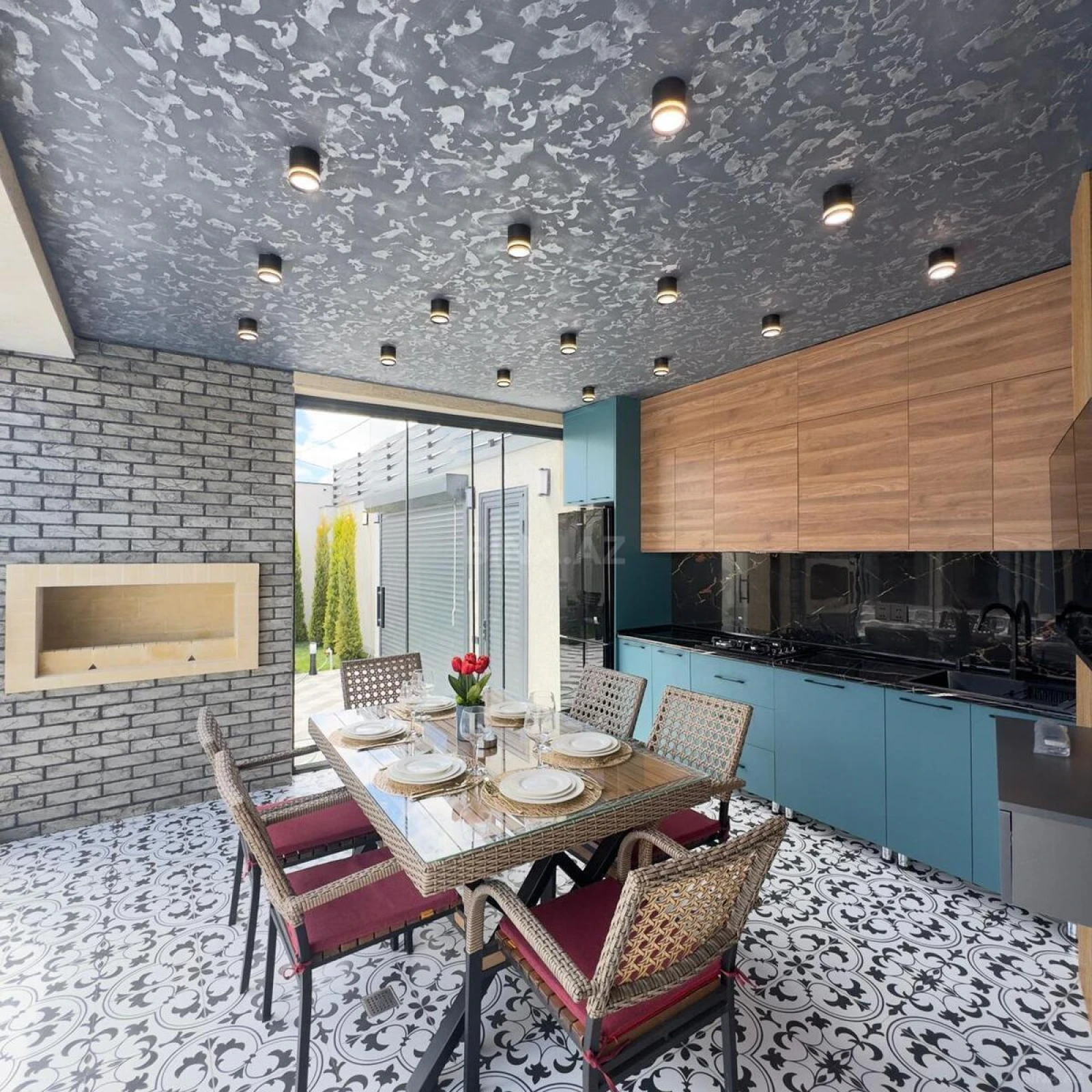 Satılır 5 otaqlı həyət evi 180 m²