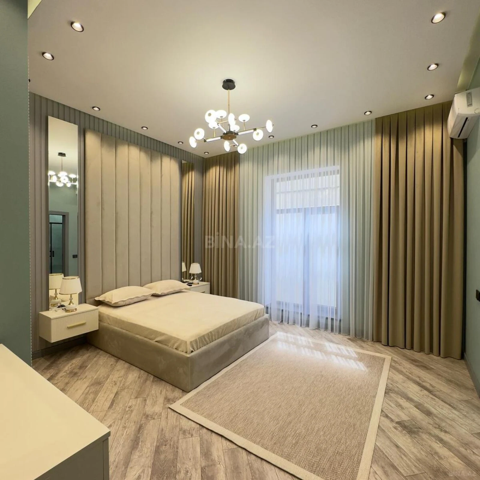 Satılır 5 otaqlı həyət evi 180 m²