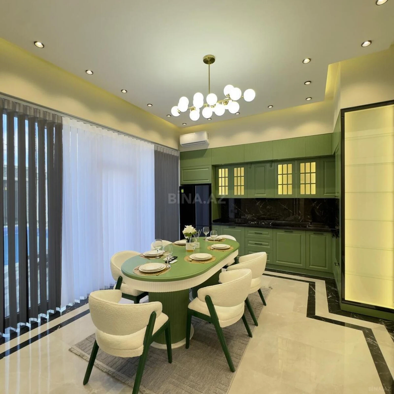 Satılır 5 otaqlı həyət evi 180 m²